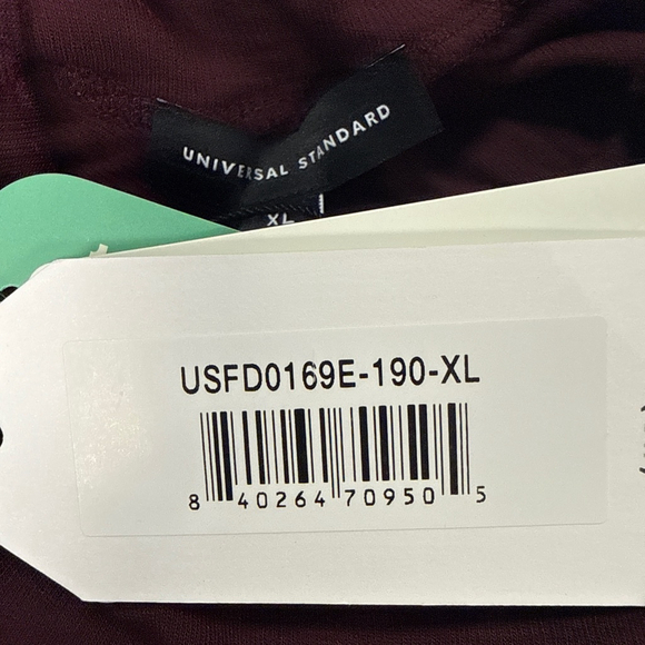 Women's Universal Standard Burgundy Turtleneck Sweater XL - Picture 7 of 8